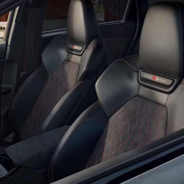 View seats Audi Q6 SUV e-tron