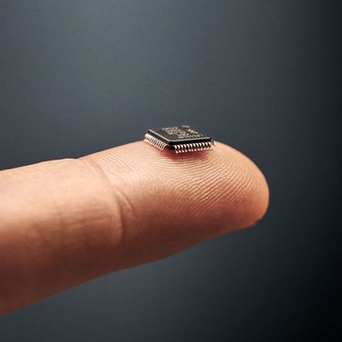 Finger with microchip