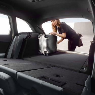 A4 Avant luggage compartment