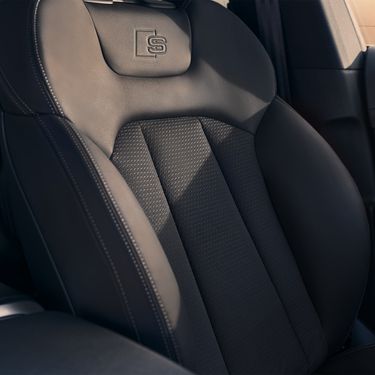 Seats Audi Q8 SUV